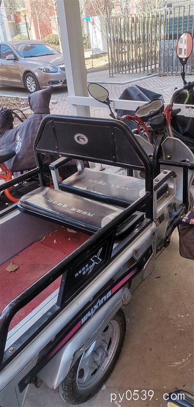 電動(dòng)三輪車